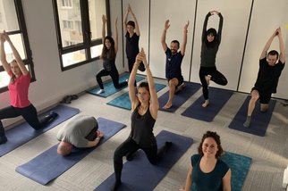 Talan Sud-Est fait du yoga