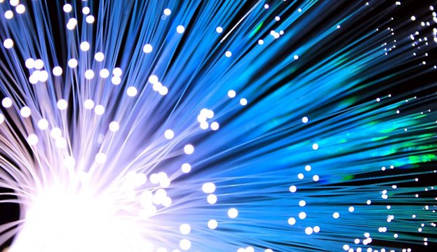 fibre optique câble bleu réseau